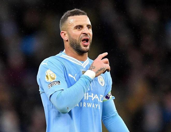 苏州队主帅李玮锋回应没收队员薯片：想走职业就要像职业看齐（苏州队主帅李玮锋谈没收薯片：想走职业路就得按职业标准要求自己）