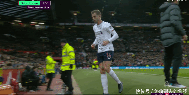 波兰足协谴责投掷烟火球迷：绝不容忍任何违反安全规定的行为