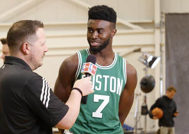 本周五就开赛，记者：CBA新赛季能不能每场都有转播仍未确定（CBA新赛季将于周五开打，记者：是否实现每场转播尚未确定）