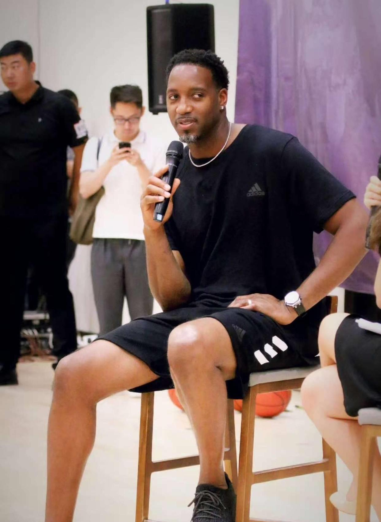 欧冠战报：皇马主场大胜对手,（欧冠赛况：皇马主场横扫对手）