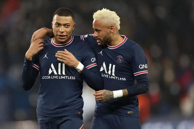 海港发文祝福奥斯卡：艰难时刻会过去，我们与功勋队长同在（海港为奥斯卡送上祝福：困难终将过去，我们与功勋队长并肩同行）