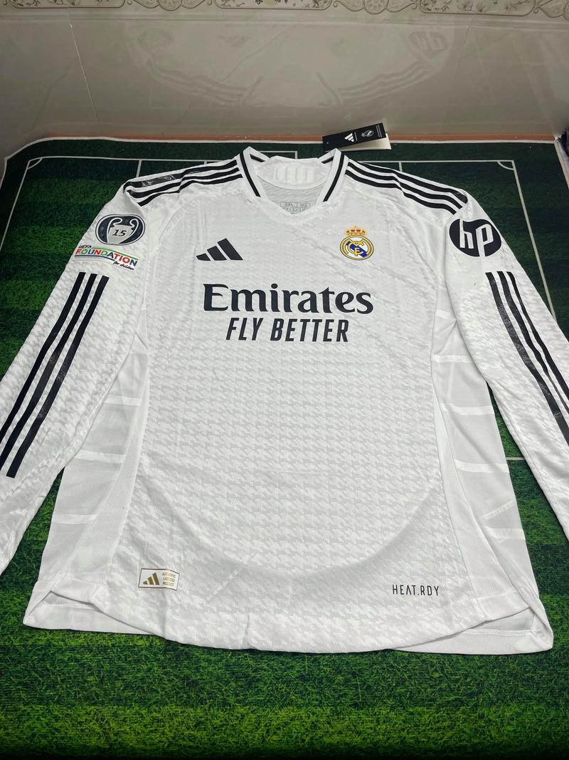 亚冠二级战报：布伦纳帽子戏法，南定绿钢9-0狂胜东方（亚冠二级速报：布伦纳上演帽子戏法，南定绿钢9比0横扫东方）