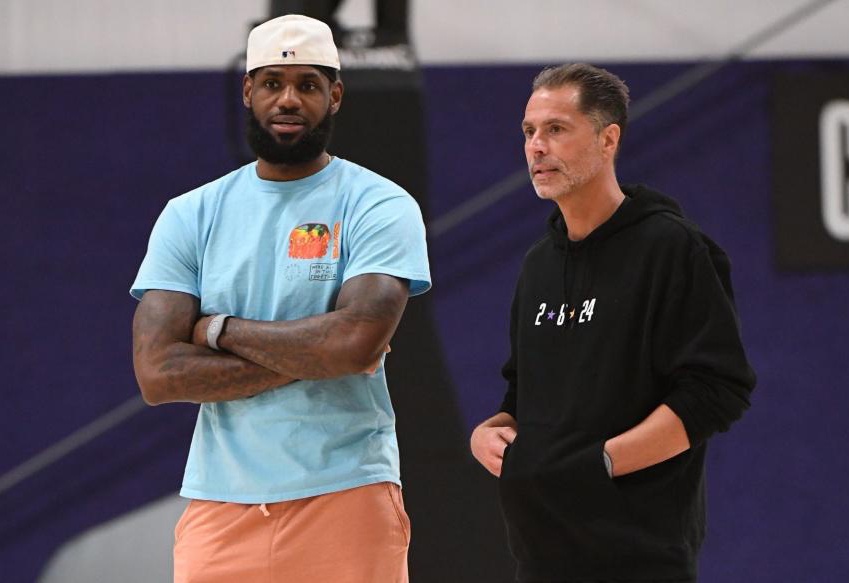 TA：利物浦冬窗签格伊可能性不大；与索博的续约谈判已开始（The Athletic：利物浦冬窗引进格伊希望渺茫，已启动与索博的续约谈判）