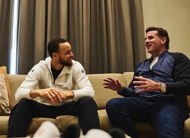 同样是06后王牌新星，为何刘诚宇人气远不如蒯纪闻，原因找到了（同为06后顶尖新秀，刘诚宇为何不及蒯纪闻受关注？背后因素揭晓）