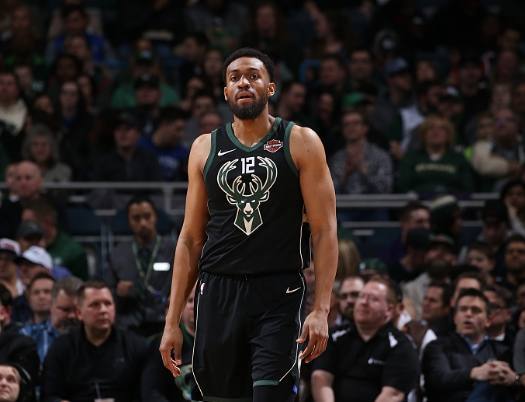 迈阿密vs纽约城：梅西领衔，布斯克茨、德保罗、阿尔巴出战（迈阿密对决纽约城：梅西挂帅，布斯克茨、德保罗、阿尔巴披挂上阵）